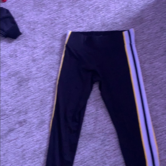 Black and yellow leggings from pink - Picture 3 of 5